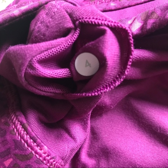 Lululemon Rack Pack bra, purple pink size 4 - Picture 8 of 8